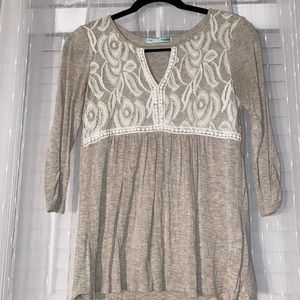 Maurices Taupe And Lace 3/4 Sleeve Top Small